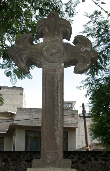 San Pedro de Verona, atrial cross - San Pedro Martír, México