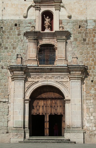 Façade - La Sangre de Cristo