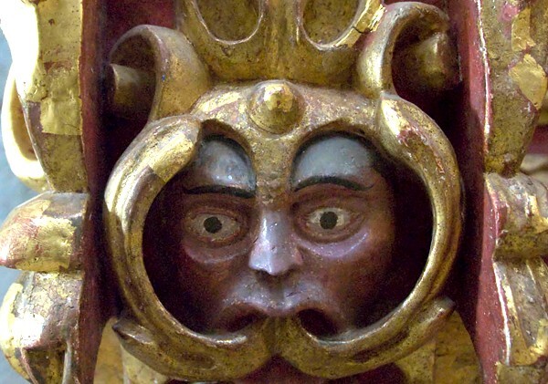 Pillar base detail - nave Nuestra Señora de los Dolores altar