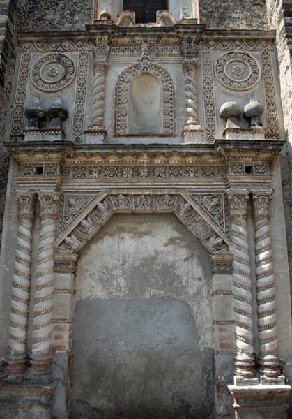 La Tercera Orden, E portal - Façade, lateral portal & sacristy door