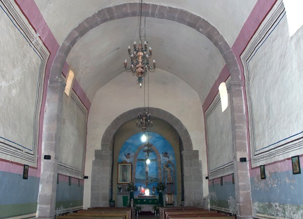 Nave & barrel vault - San Juan Bautista