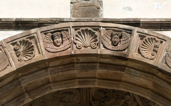 Capilla abierta, archivolt - San Francisco