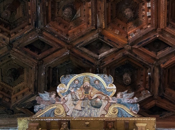 Altar attic & artesonado sotocoro - sotocoro Holy Bishop altar