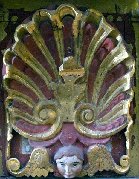 Predella niche - nave Nuestra Señora de los Dolores altar