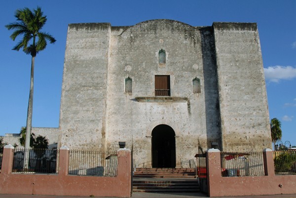 Los Tres Reyes, façade - Tizimín, Yucatán