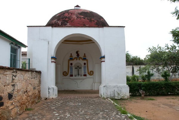 San Miguel Arcángel, capilla posa - Tlalixtac de Cabrera, Oaxaca