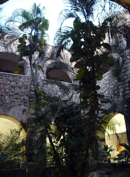 Cloister - Maní, San Miguel Arcángel