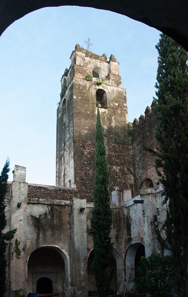 Cloister & bell-tower - San Juan Bautista, nave, cloister & sala de profundis