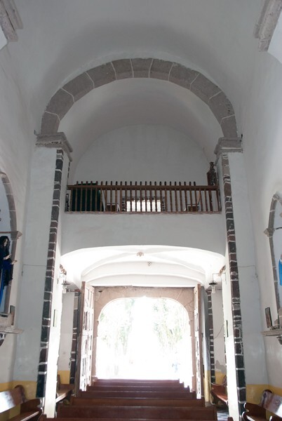 San Francisco, nave & choir loft - Soyaniquilpan, México