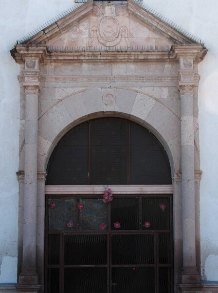 Santa Rosalía, façade portal - Ciudad Carmargo, Chihuahua
