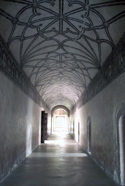 Second story convento ambulatory - San Nicolás de Tolentino, convento