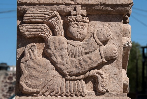 Atrial cross base - San Nicolás de Bari