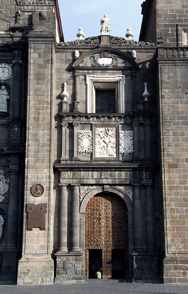 Façade, right portal - Catedral de la Inmaculada Concepción