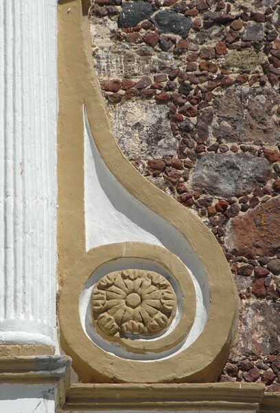 Nuestra Señora del Rosario, façade volute - Jamay, Jalisco