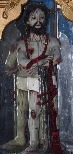 Santa Isabel Tola, nave sculpture, Christ at the Column - Indios Verdes