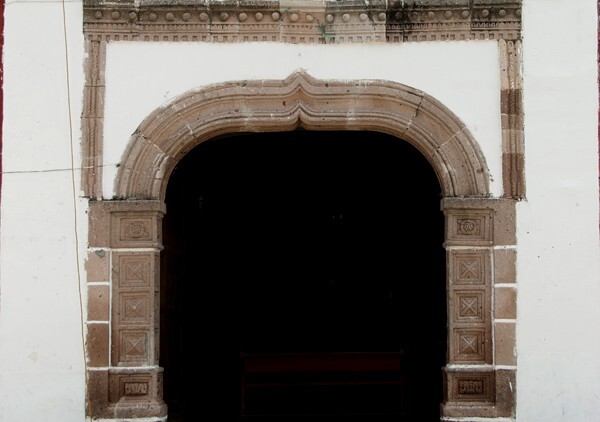 San Francisco, façade portal alfiz - Soyaniquilpan, México