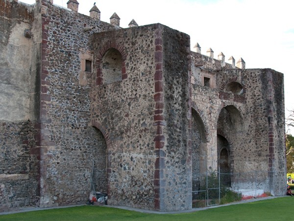 N exterior nave, buttressing - San Pablo, façade, portería & convento