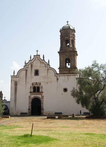 Façade & bell-tower - Templo de la Soledad
