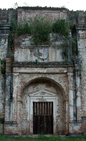 Santo Domingo, lateral portal - Tecpatán (ruins), Chiapas