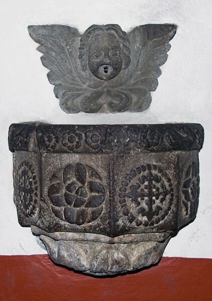 San Juan Bautista, sacristy stoup - Coyoacán