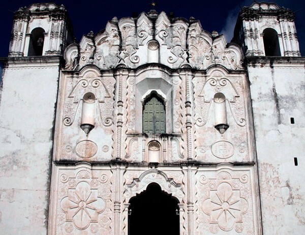 San Bartolo Apóstol, façade & bell-towers - San Bartolo Yautepec, Oaxaca