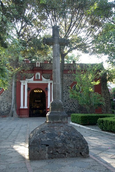 San Sebastián, atrial cross, back - Chimalistac