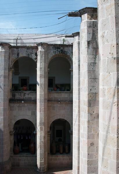 San Francisco, cloister, arches & pillars - San Francisco