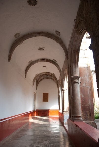 El Señor del Perdón, cloister walk - Villa Morelos (formerly Huango), Michoacán