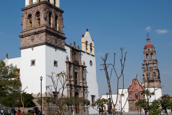 16_Irapuato, Guanajuato, La Soledad (left); San José (right) - Irapuato, Guanajuato
