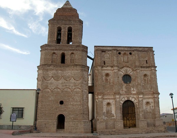 La Asunción de Nuestra Señora, façade & separate bell-tower - Arizpe, Sonora