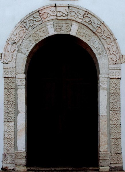 Façade portal - Santa María