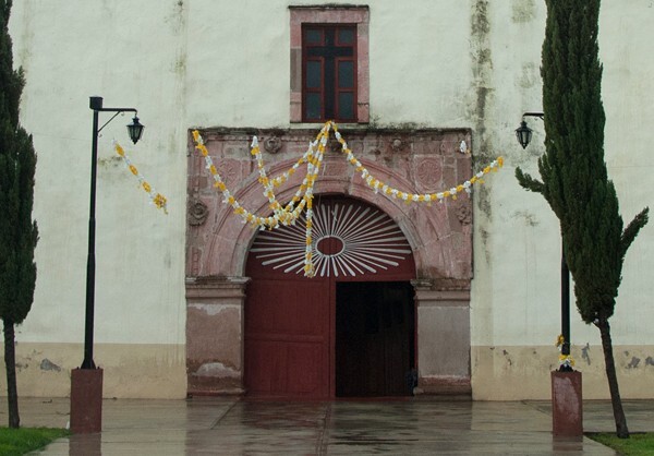 San Francisco, façade, main portal alfiz - Uricho, Michoacán