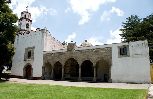 Façade & portería - San Miguel Arcángel