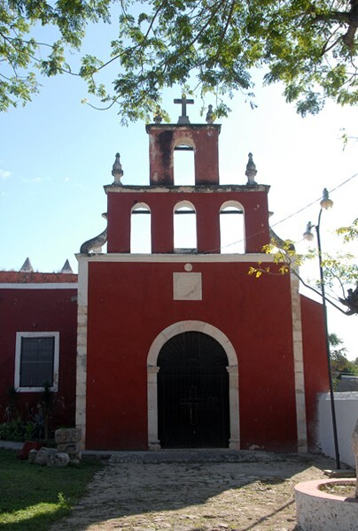 SS Pedro y Pablo, La Tercera Orden, façade & espadaña - Teabo, Yucatán