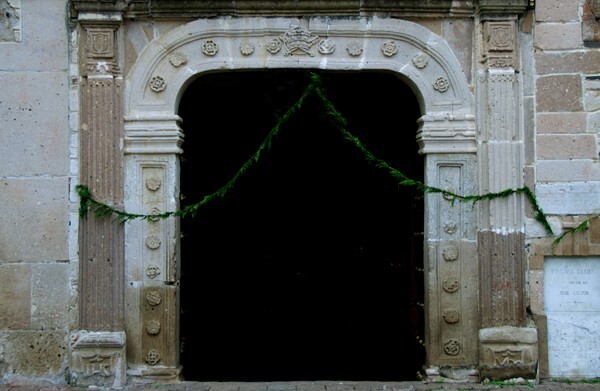 Façade portal - SS Pedro y Pablo