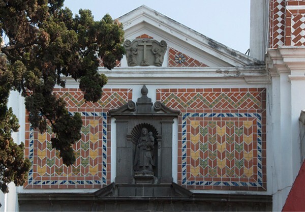 Façade, third story & gable - El Carmen