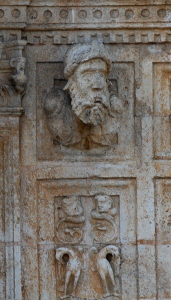 Casa de Montejo, façade portal, upper left pilaster head - Casa de Montejo