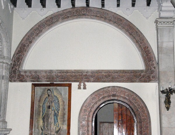 Santiago Apóstol, sacristy portal & lunette relief - Uruapan, Michoacán