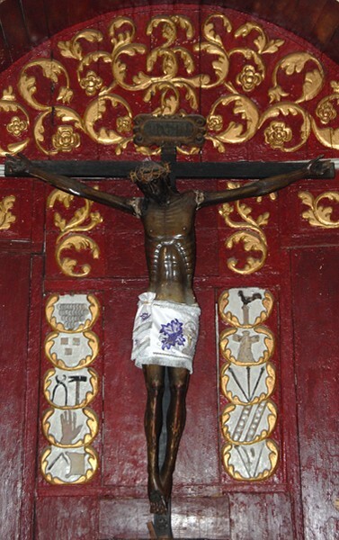 San Antonio, nave Señor de Esquipulas altar, Crucifixion - Ticul, Yucatán