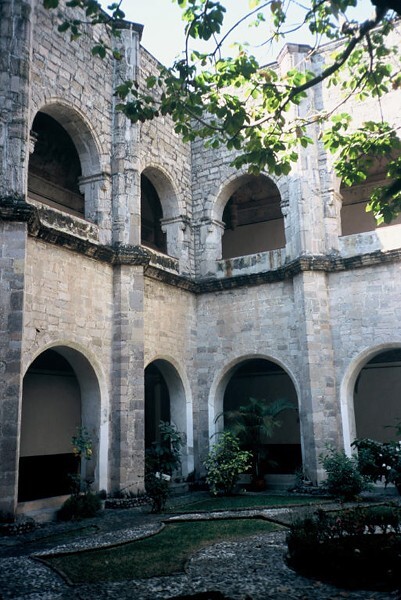 Santo Domingo, cloister - Oaxtepec, Morelos