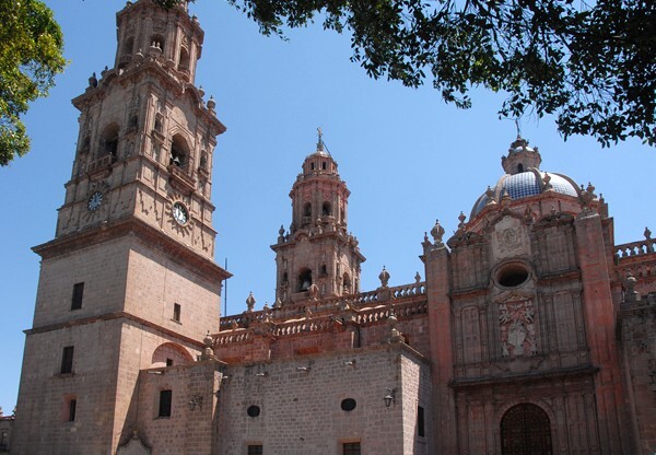 La Transfiguración de Christo, W portal & bell-towers - La Transfiguración de Cristo