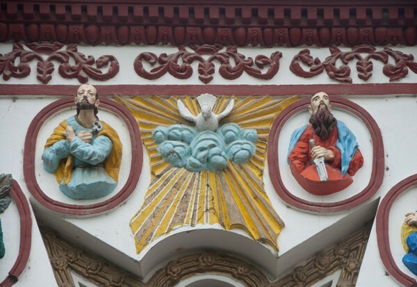 Façade window reliefs, SS Peter, Paul & Holy Ghost - Capilla del Señor de la Presa