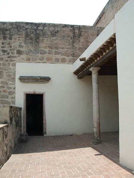 Convent, Sala de Los Ancianos - Santa María Magdalena, cloister & convento