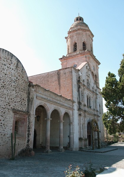 Façade & portería - San Miguel Arcángel, façade & portería