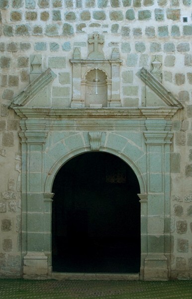 Lateral portal - San Pablo