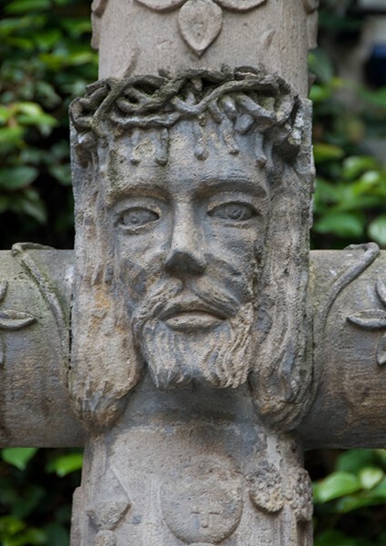 Calle Rivera 17, cross, front, face of Christ - San Angel
