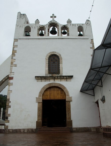 Façade - El Señor de la Salud