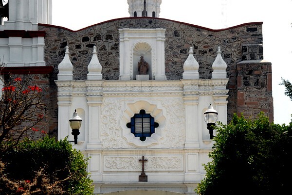 San Francisco, façade, upper story & choir loft window - Coacalco, México