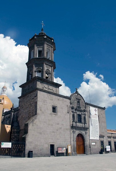 Façade & bell-tower - La Magdalena