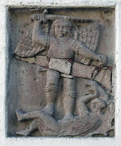 Calle de Hidalgo 63, niche relief, St. Michael Archangel - San Angel